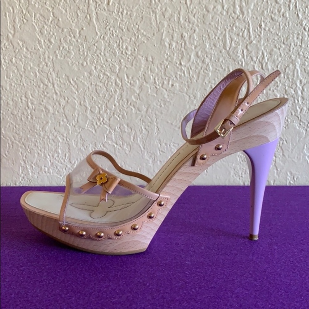 LOUIS VUITTON WOOD PLATFORM HEELS SIZE 41